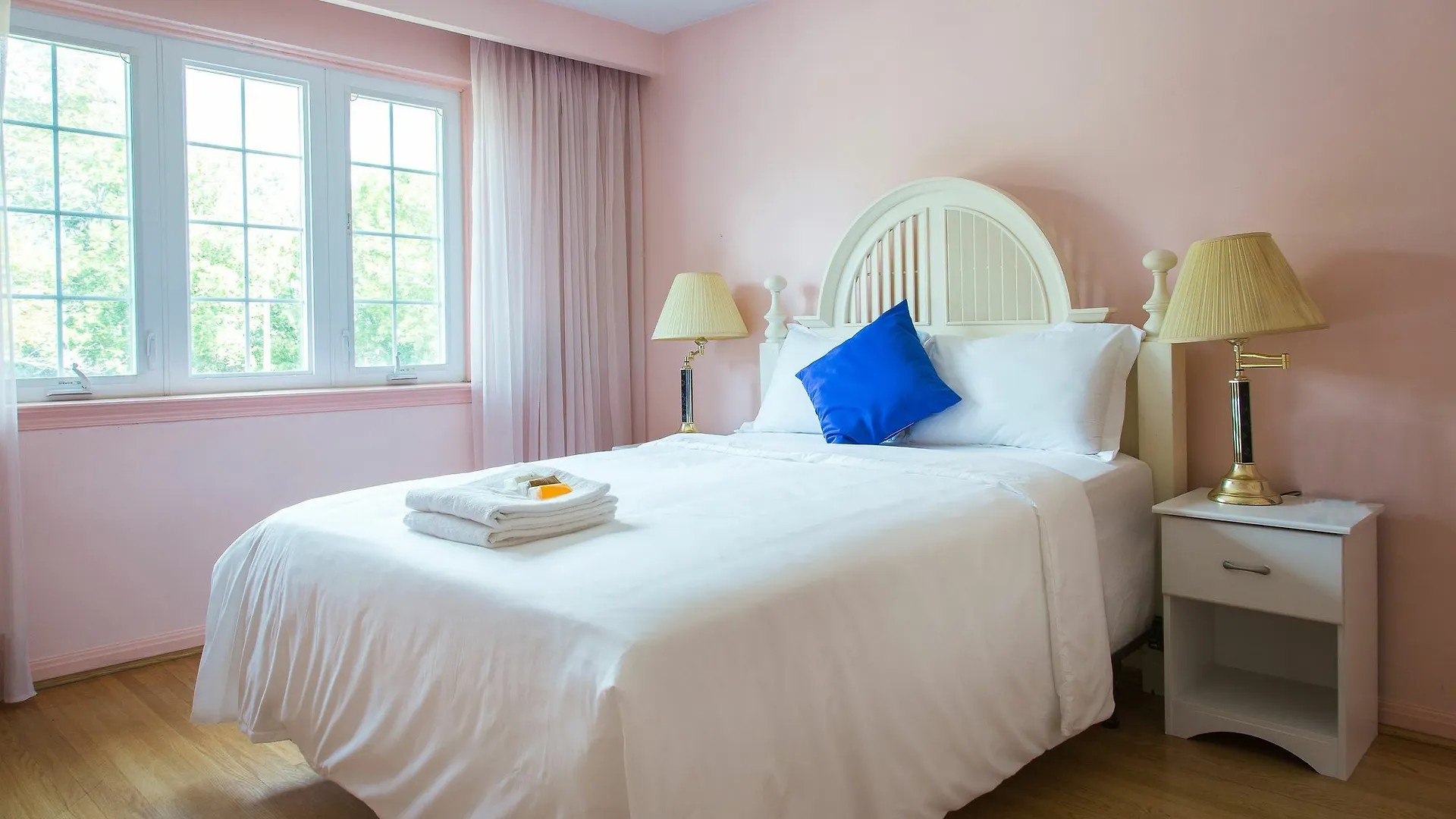 Charlton Suites Guest House