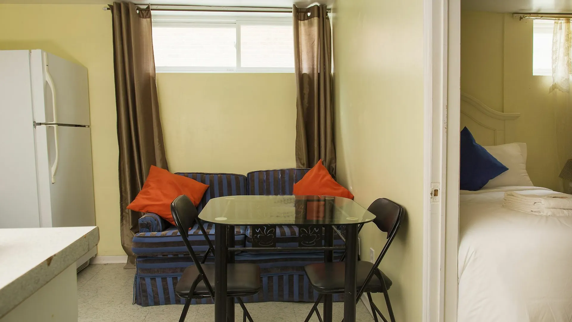 Charlton Suites Guest House